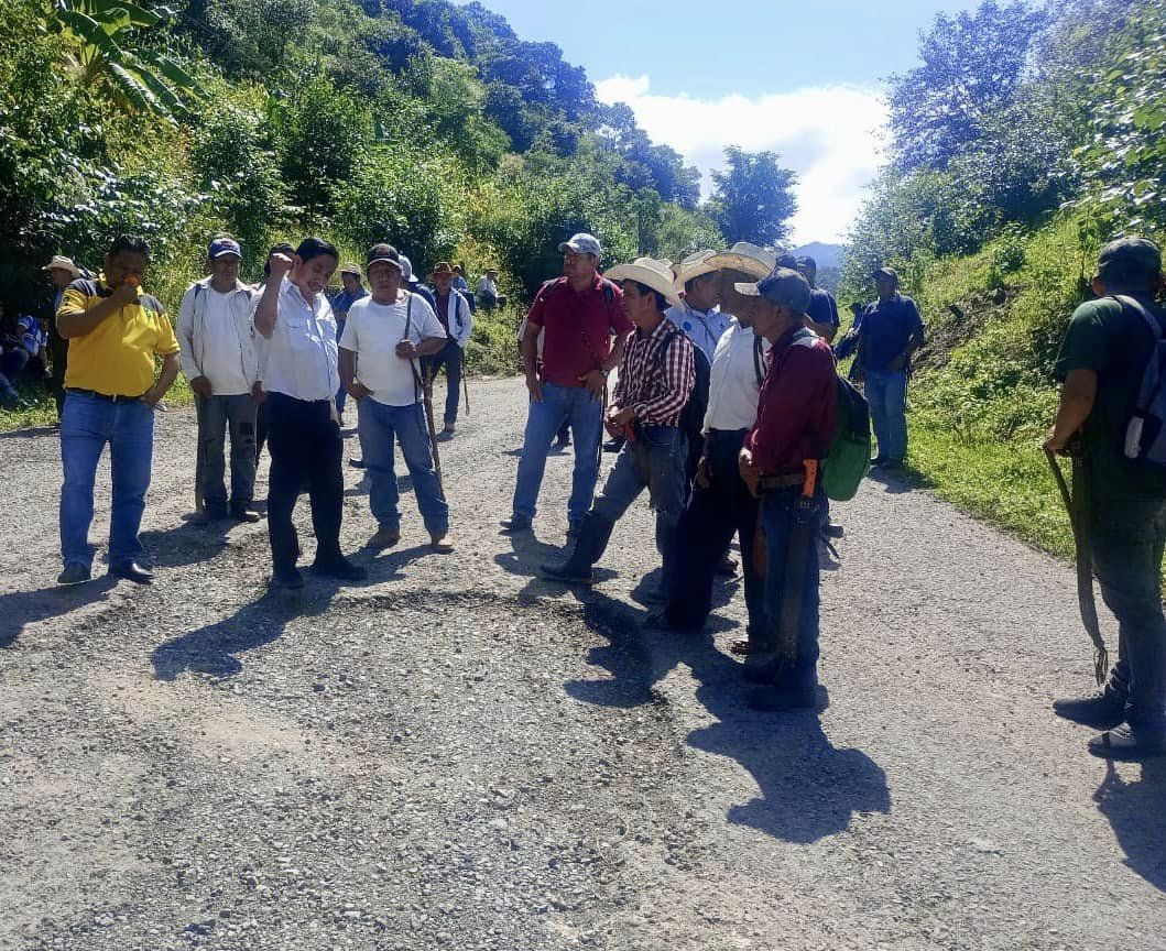 Recorrido de valoración de obras en la comunidad de Iczotitla